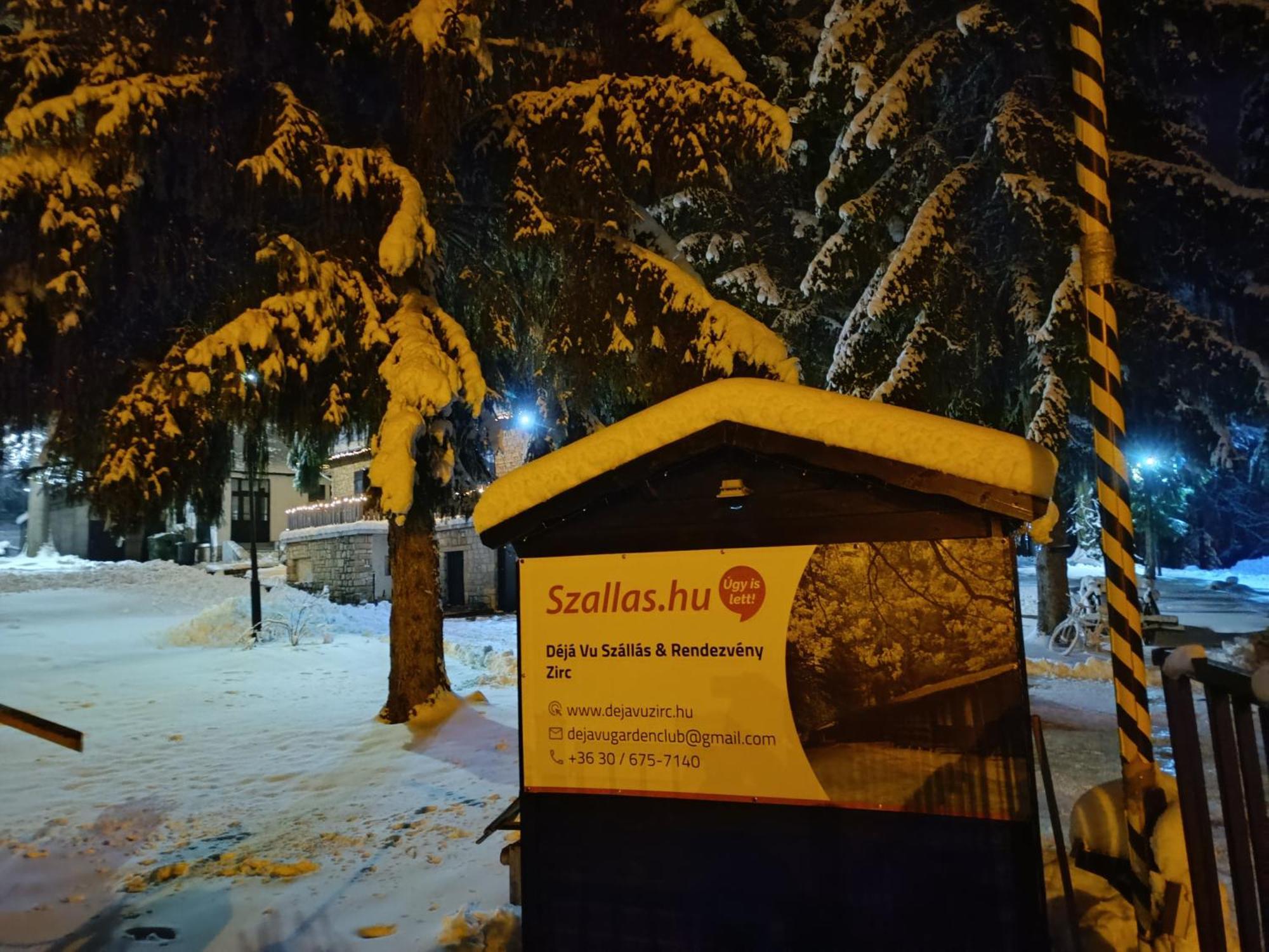 Déjá Vu Szállás&Rendezvény Zirc Esterno foto